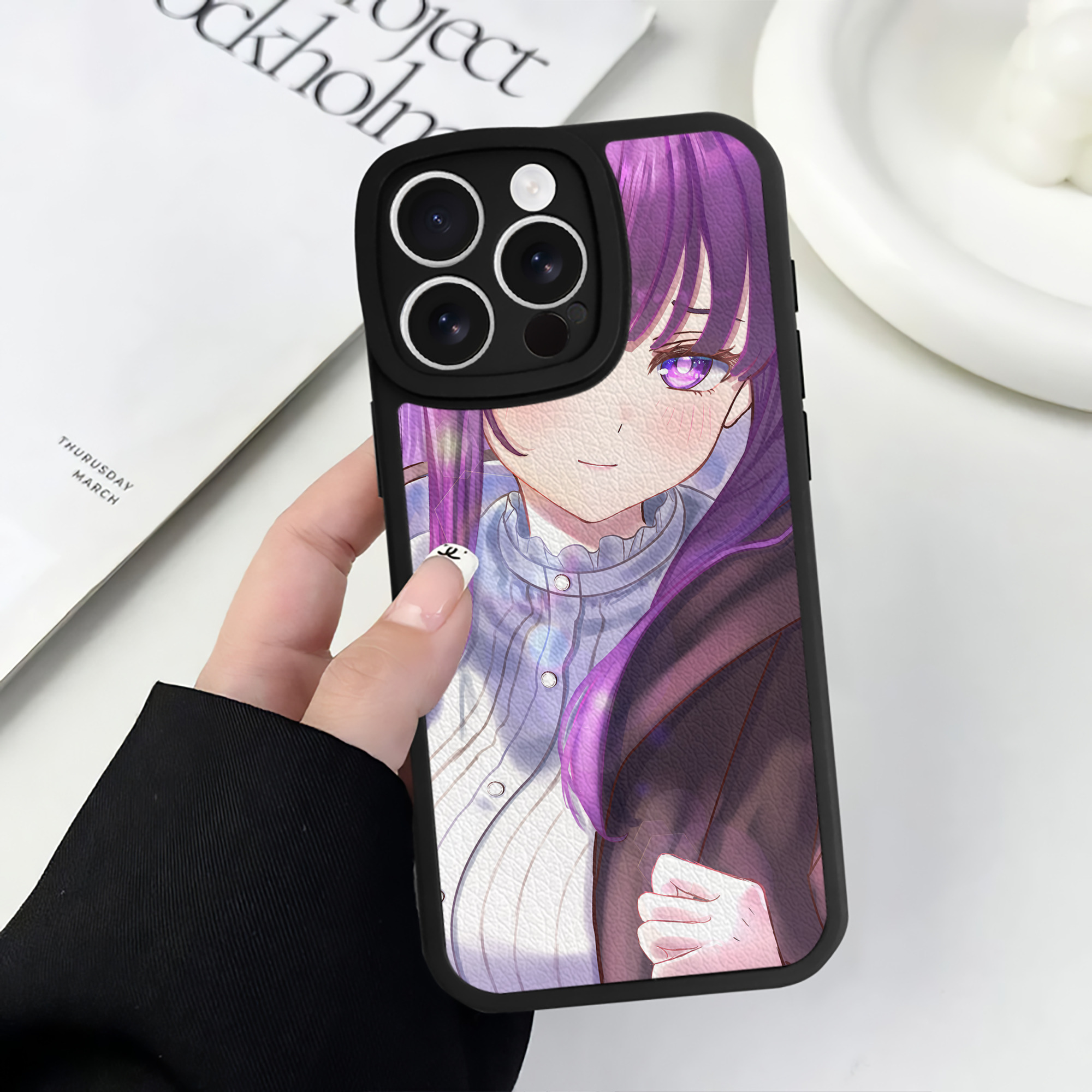 （画像用） 葬送のフリーレン Frieren 【iPhone 16シリーズ対応】シリコンスマホケース（レザー調） 材質：シリコン